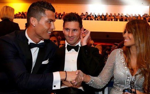 Ronaldo: Messi là cầu thủ hay nhất tôi từng chứng kiến!