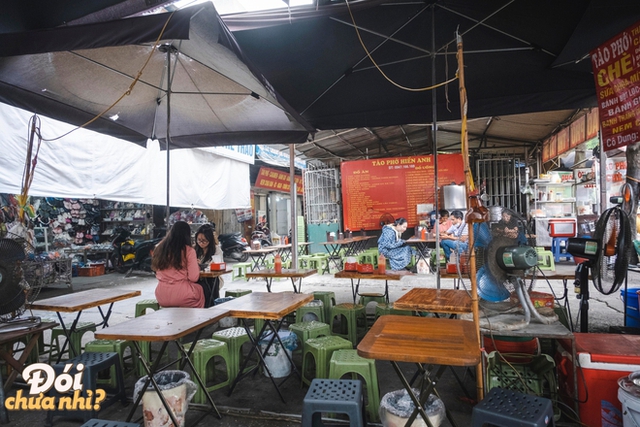 From time to time visit: "Snacks paradise" Nghia Tan market in Hanoi now how?  - Photo 19.