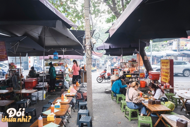 Lâu lâu lại ghé: “Thiên đường quà vặt” chợ Nghĩa Tân ở Hà Nội bây giờ thế nào? - Ảnh 18.