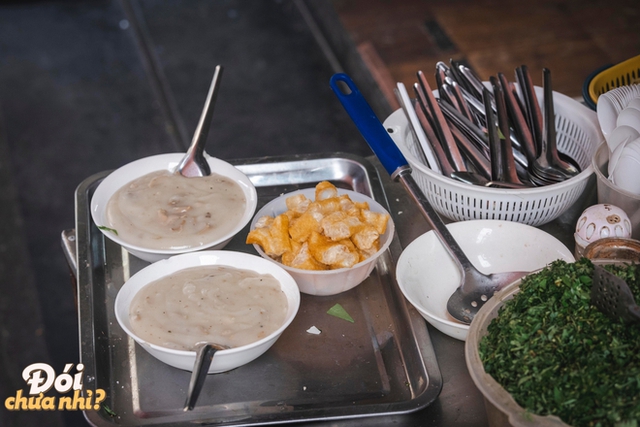 From time to time visit: "Snacks paradise" Nghia Tan market in Hanoi now how?  - Photo 16.