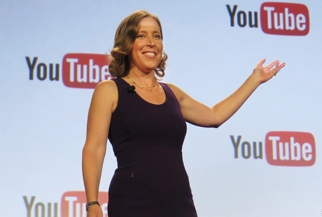 Người phụ nữ quyền lực được mệnh danh là nhân viên thứ 16 của Google: Từ người cho thuê gara ô tô đến bà trùm thương vụ bạc tỷ mua lại Youtube - Ảnh 4.