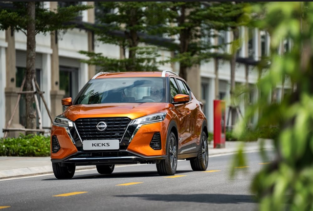 Nissan Kicks e-Power ra mắt thị trường Việt: Tiêu thụ xăng ít hơn Honda Lead, giá từ 789 triệu đồng - Ảnh 2.