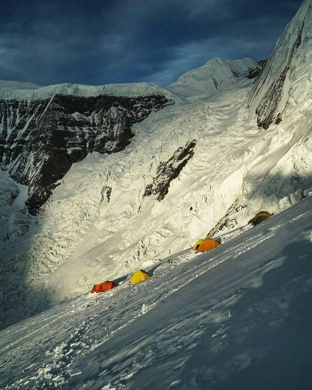  Cắm trại ngay giữa hố tuyết tại Nepal, trải nghiệm có 1-0-2 trong hành trình chinh phục đỉnh Everest - Ảnh 11.