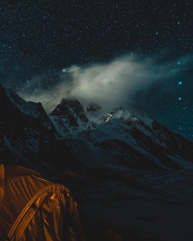  Cắm trại ngay giữa hố tuyết tại Nepal, trải nghiệm có 1-0-2 trong hành trình chinh phục đỉnh Everest - Ảnh 10.