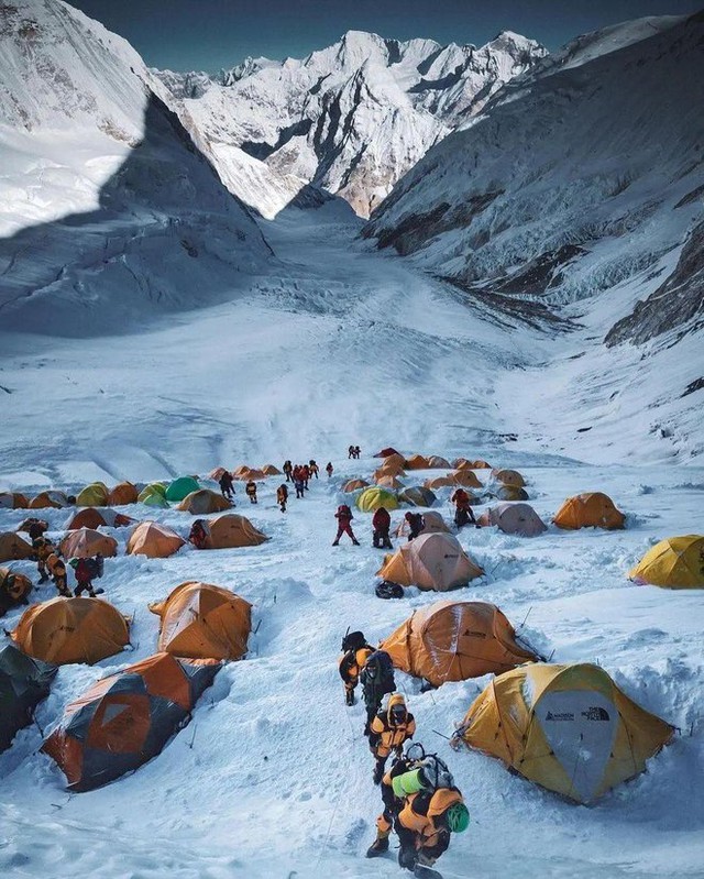  Cắm trại ngay giữa hố tuyết tại Nepal, trải nghiệm có 1-0-2 trong hành trình chinh phục đỉnh Everest - Ảnh 7.