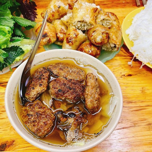 Present in every corner of Hanoi, but where is the "true love" bun cha restaurant?  - Photo 4.