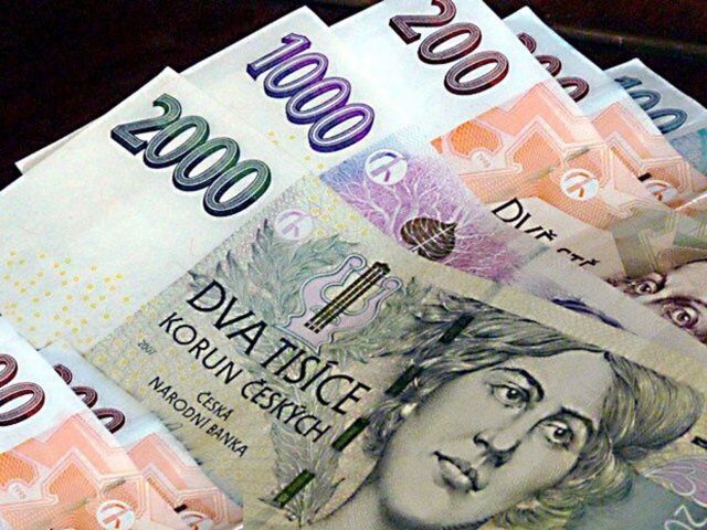 Séc, Hungary và Romania đối mặt nguy cơ khủng hoảng tiền tệ - Ảnh 1.