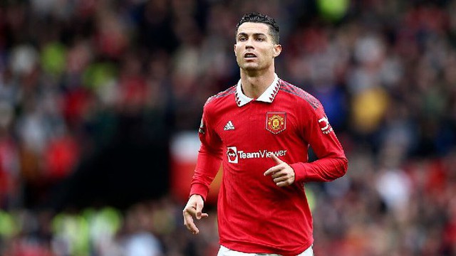 Kiếm tiền giỏi như Ronaldo: Đăng 1 bức ảnh bỏ túi 50 tỷ đồng, chẳng cần đá bóng vẫn có trong tay hơn 1.000 tỷ đồng, vừa rời MU đã tranh thủ ra mắt BST đồng hồ hạng sang - Ảnh 3.