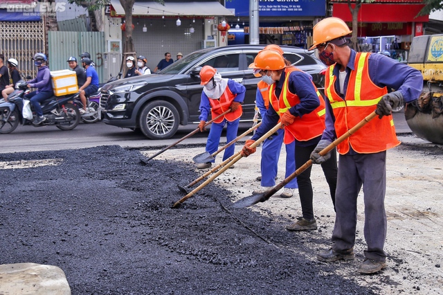 Diện mạo cầu cạn 10.000 tỷ đồng đi qua 4 quận Hà Nội trước ngày thông xe - Ảnh 10.