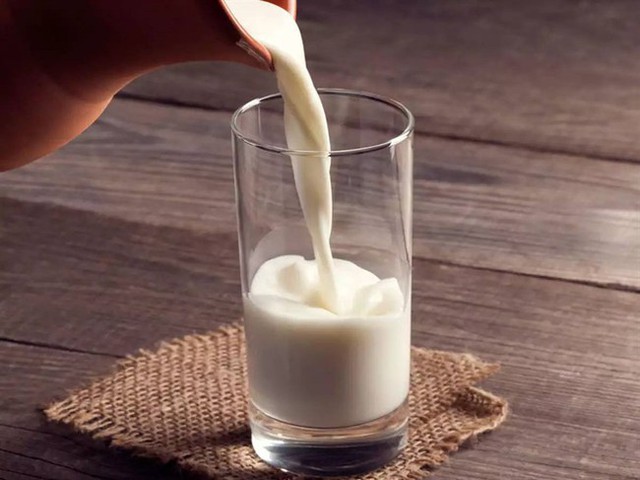 5 thứ hóa độc khi uống cùng với sữa - Ảnh 1.