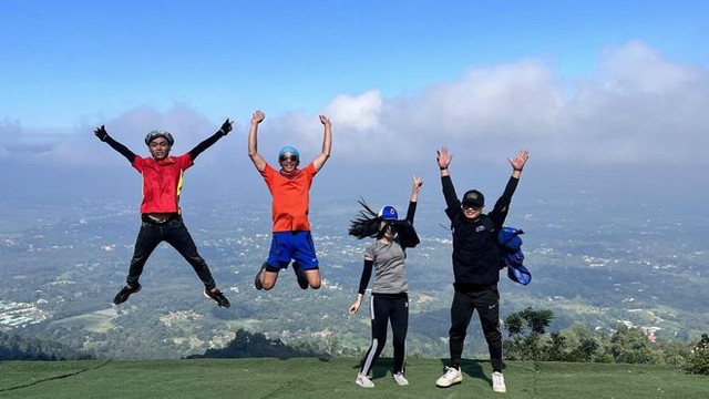 After Ba Den mountain in Tay Ninh, again to Chua Chan mountain (Dong Nai) appeared a strange cloud that made people stir - Photo 13.