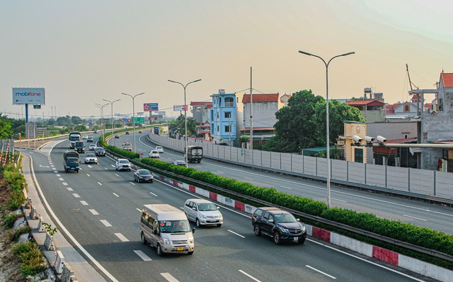 Huyện có đến 126 làng cổ, thu ngân sách nghìn tỷ mỗi năm - Ảnh 7.