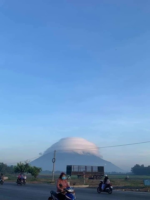 Why is Ba Den Mountain - the place with the highest bronze Buddha statue in Vietnam, called the First Thien Son?  - Photo 2.