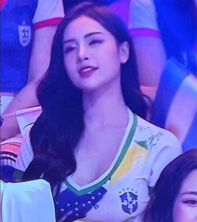 Nữ thần Nóng cùng World Cup khiến dân mạng Hàn Quốc mê mẩn - Ảnh 4.