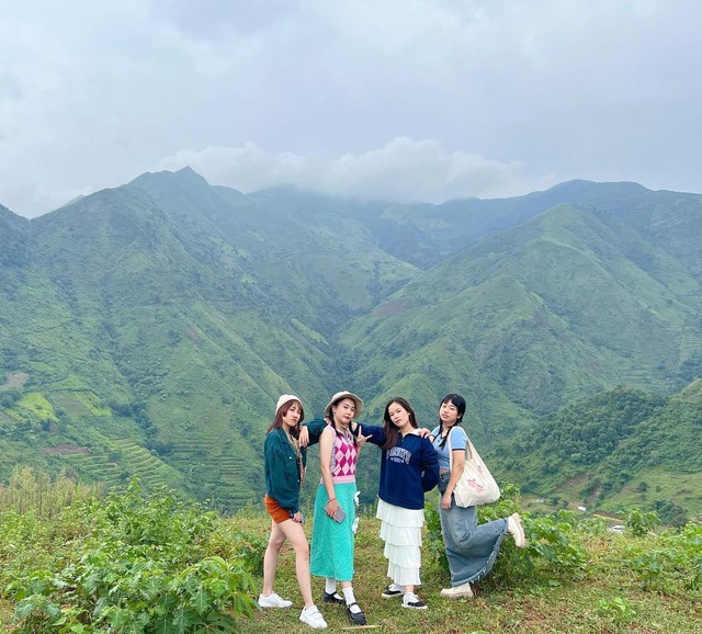 Ta Xua in the cloudy season: An ideal tourist destination for office workers for 2 weekends - Photo 13.