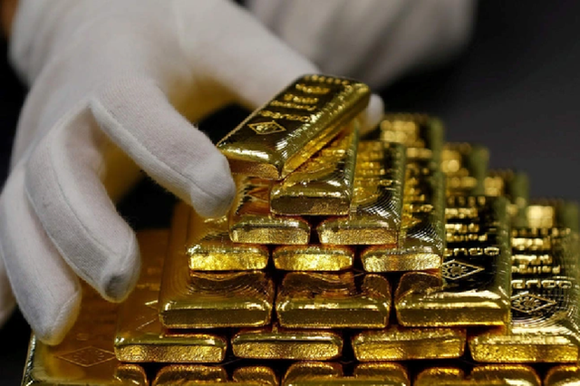 Vàng trong nước đứng yên vẫn cao hơn thế giới 15 triệu đồng/lượng - Ảnh 1.