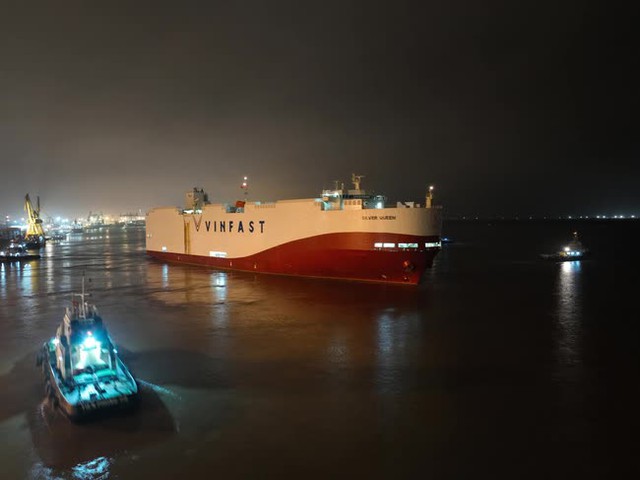 Cập nhật hành trình tàu chở lô VinFast VF 8: Vận tốc 27 km/h, đang trên đường tới Hồng Kông - Ảnh 2.