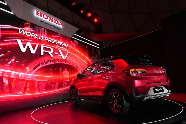 Ra mắt Honda WR-V 2023: Giá quy đổi từ 430 triệu, áp lực mới cho Raize và Sonet - Ảnh 3.