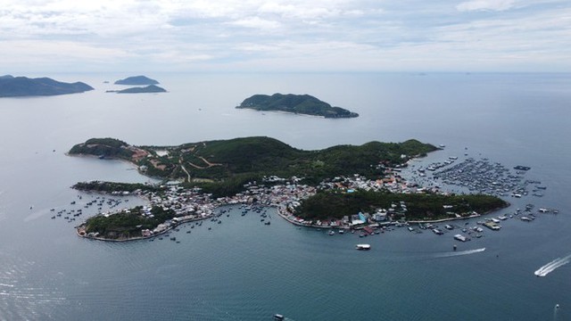 Khánh Hoà chấm dứt dự án du lịch trên vịnh Nha Trang - Ảnh 1.