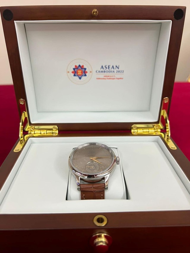 Chiếc đồng hồ made in Cambodia dành tặng cho các nhà lãnh đạo dự hội nghị ASEAN có gì đặc biệt? - Ảnh 9.