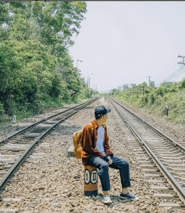 Những ga tàu lửa ở Việt Nam đẹp như trên phim, có nơi còn trở thành địa điểm du lịch nổi tiếng - Ảnh 15.