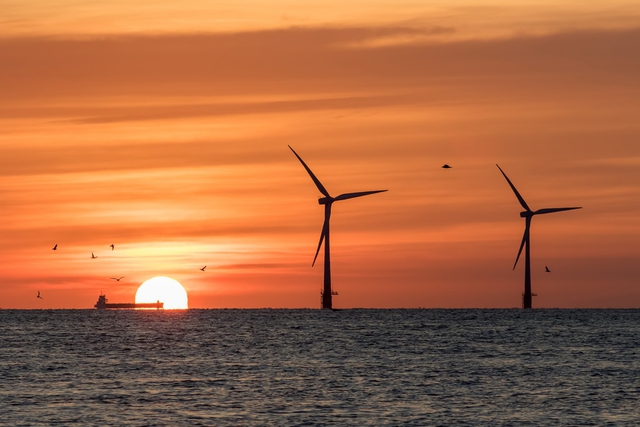 Nhà đầu tư Hà Lan nghiên cứu đầu tư điện gió trên biển tại Quảng Bình - Ảnh 3.