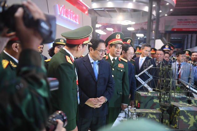 Sức mạnh mềm Viettel giữa rừng vũ khí tối tân tại Triển lãm Quốc phòng quốc tế Việt Nam 2022 - Ảnh 2.