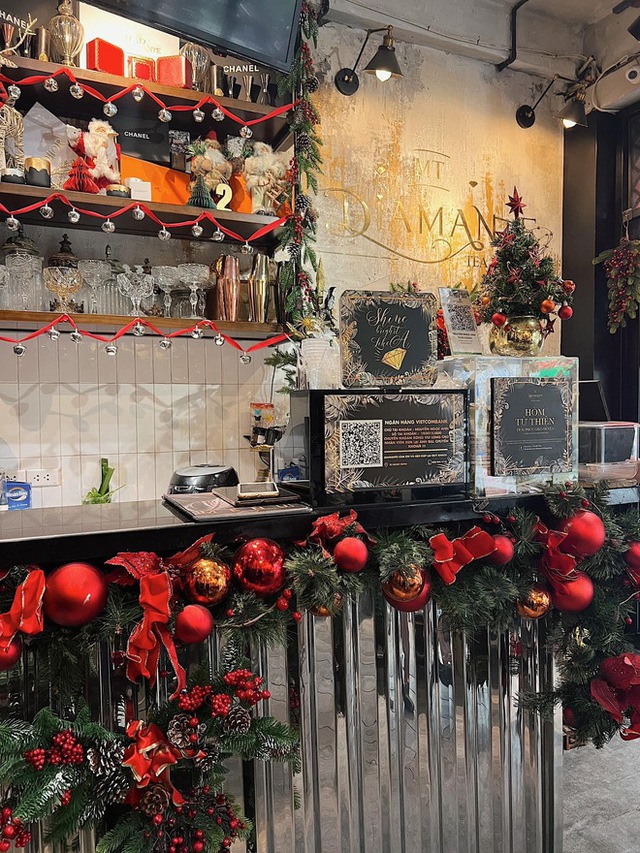  Dành cho hội mê sống ảo: Có 1 loạt quán cà phê trang trí Giáng sinh đẹp lung linh ở Hà Nội này!  - Ảnh 21.