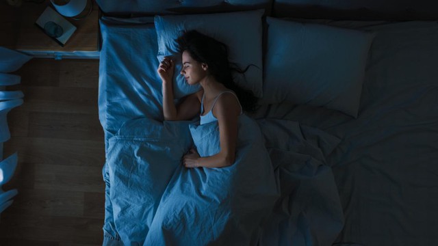 Chuyên gia về giấc ngủ: “Ngủ 6-8 tiếng/ngày là sai rồi, đây mới là thời gian ngủ chuẩn xác giúp khoẻ mạnh, sống lâu” - Ảnh 1.