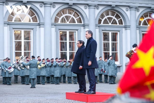Thủ tướng Vương quốc Bỉ chủ trì lễ đón chính thức Thủ tướng Chính phủ Phạm Minh Chính - Ảnh 2.