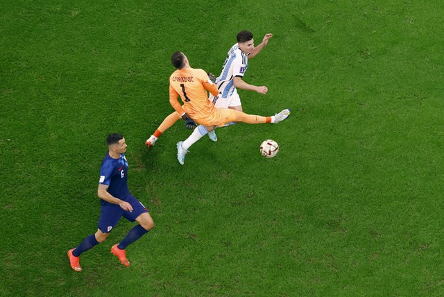 Tranh cãi về quả penalty của Argentina tại bán kết World Cup 2022 - Ảnh 4.