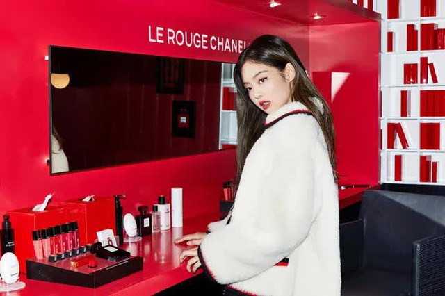 TikToker bị nhân viên Dior phản bác vì mặc xuề xòa vào store đồ hiệu, netizen tự hỏi: Chuyện áo quần có quan trọng tới thế? - Ảnh 5.