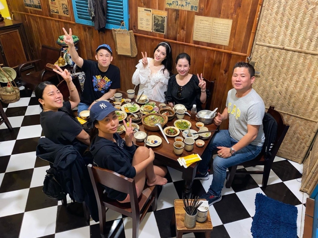 Quán cơm quê ở Phú Quốc được du khách rần rần ghé ăn, có cả những sao Việt đình đám - Ảnh 5.