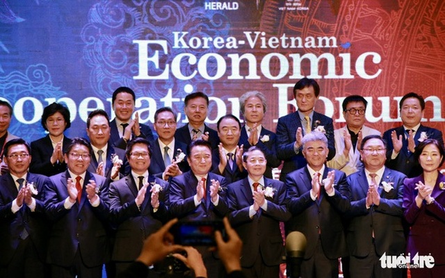 Các đại biểu tham dự Diễn đàn hợp tác kinh tế Việt Nam - Hàn Quốc năm 2022 tại Hà Nội ngày 16-12 - Ảnh: DUY LINH