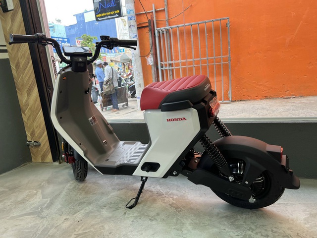 Xe máy điện Honda U-Be giá 29 triệu tại Việt Nam, tầm hoạt động 80km mỗi lần sạc - Ảnh 8.