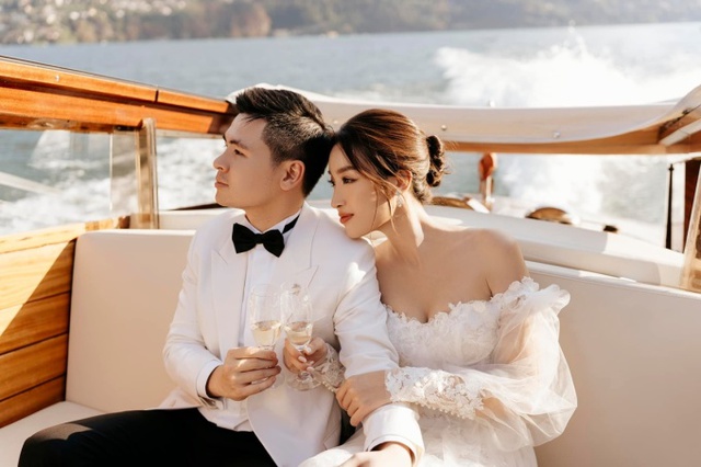 Cuộc sống tân hôn của sao Việt lên xe hoa năm 2022: Ngô Thanh Vân như hình với bóng cùng ông xã, Đỗ Mỹ Linh khiến chồng thấy áp lực - Ảnh 3.