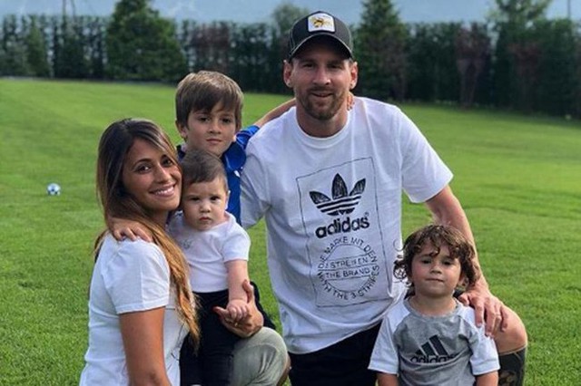Messi's 3 sons: Seeing his father cry, his son 'laughs like a season', bluntly criticized the bad kick champion, idol CR7 and Mbappe despite - Photo 2.