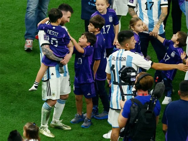 Được nhận xét là ông bố dễ dãi, nhưng các con của siêu sao Messi vẫn cực ngoan nhờ điều này - Ảnh 1.