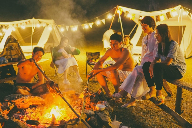 Trải nghiệm cắm trại qua đêm tại thảo nguyên đẹp như tranh ở Lạng Sơn - Ảnh 6.
