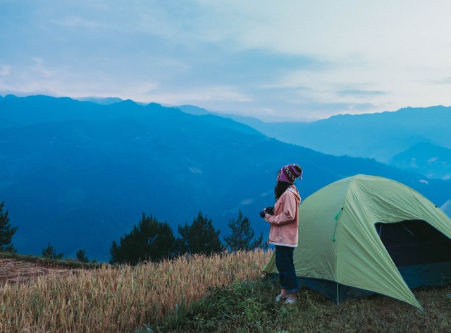 Kết thúc năm cũ, người người đổ xô đi trekking tại những cột mốc hùng vĩ từ miền Bắc đến miền Trung - Ảnh 9.