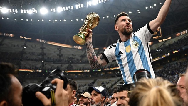 Tài năng có thừa nhưng Messi còn trở thành huyền thoại nhờ kiểu tư duy tỷ phú, được Mark Cuban ủng hộ: Bí quyết gói gọn trong 4 chữ - Ảnh 2.