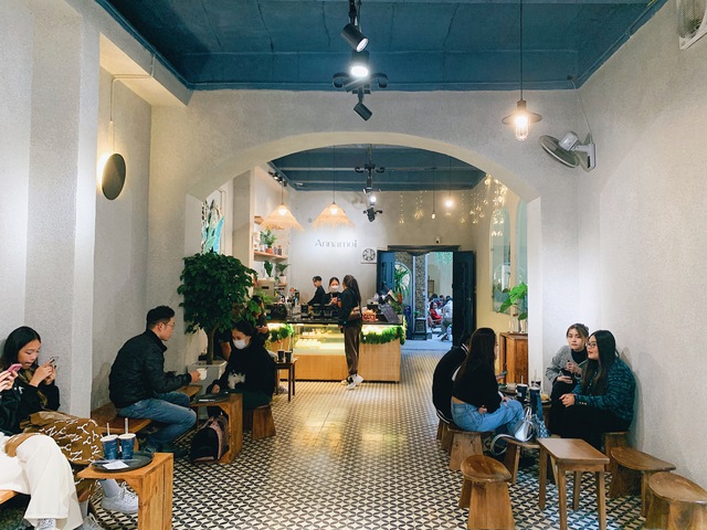 A series of brand new cafes in Hanoi for young people to live virtual this Christmas - Photo 42.