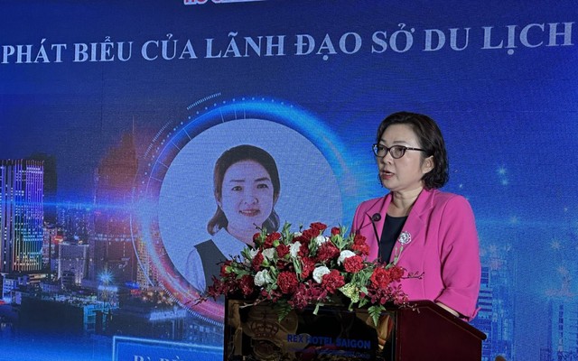 Bà Bùi Thị Ngọc Hiếu, Phó Giám đốc Sở Du lịch TP Hồ Chí Minh phát biểu tại hội nghị.