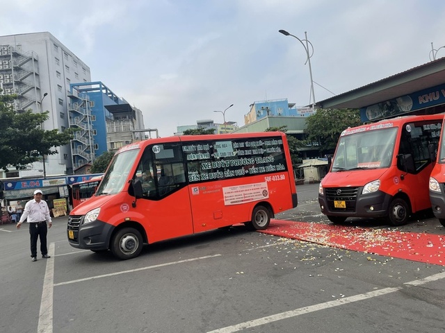 Từ 24-12, thương binh, người già... đi xe buýt miễn phí tại 4 tuyến Đồng Nai, TP HCM - Ảnh 2.