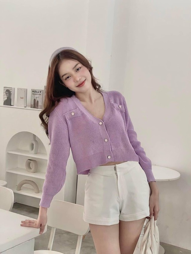 Style đời thường của Hoa hậu Thanh Thủy: Lúc đam mê streetwear, khi lại nóng bỏng bất ngờ - Ảnh 7.