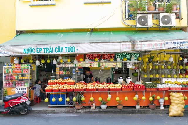 Phố ẩm thực Nguyễn Thượng Hiền dù chỉ hoạt động khung giờ chiều tối nhưng là địa bàn tiềm năng cho hội văn phòng tụ tập giờ nghỉ trưa - Ảnh 3.