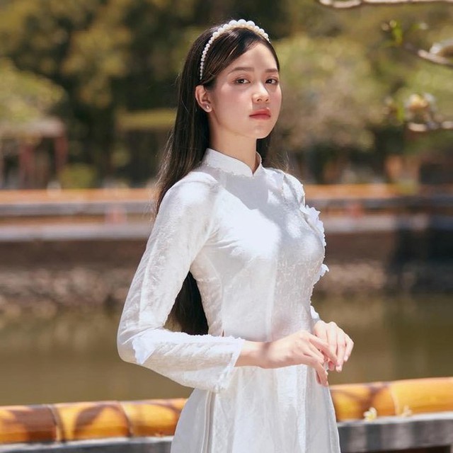 Style đời thường của Hoa hậu Thanh Thủy: Lúc đam mê streetwear, khi lại nóng bỏng bất ngờ - Ảnh 13.