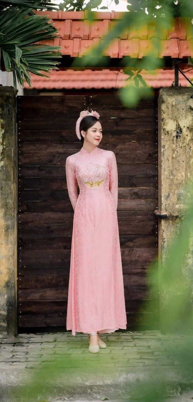 Style đời thường của Hoa hậu Thanh Thủy: Lúc đam mê streetwear, khi lại nóng bỏng bất ngờ - Ảnh 12.
