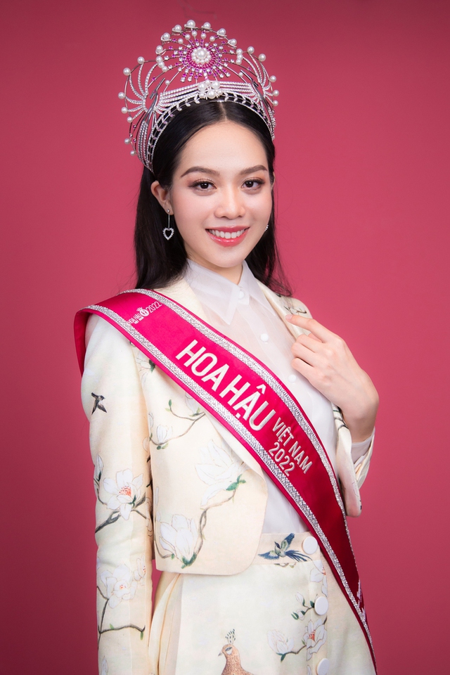 Gặp gỡ Top 3 Hoa hậu Việt Nam 2022: Tôi từng bị soi mói và miệt thị là bình hoa di động - Ảnh 3.