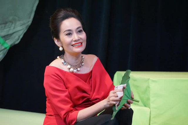 Nữ diễn viên Việt U50 vẫn bán xe hơi để học thạc sĩ: Nghèo khó cũng không bỏ nghề, cách sống đáng nể - Ảnh 1.